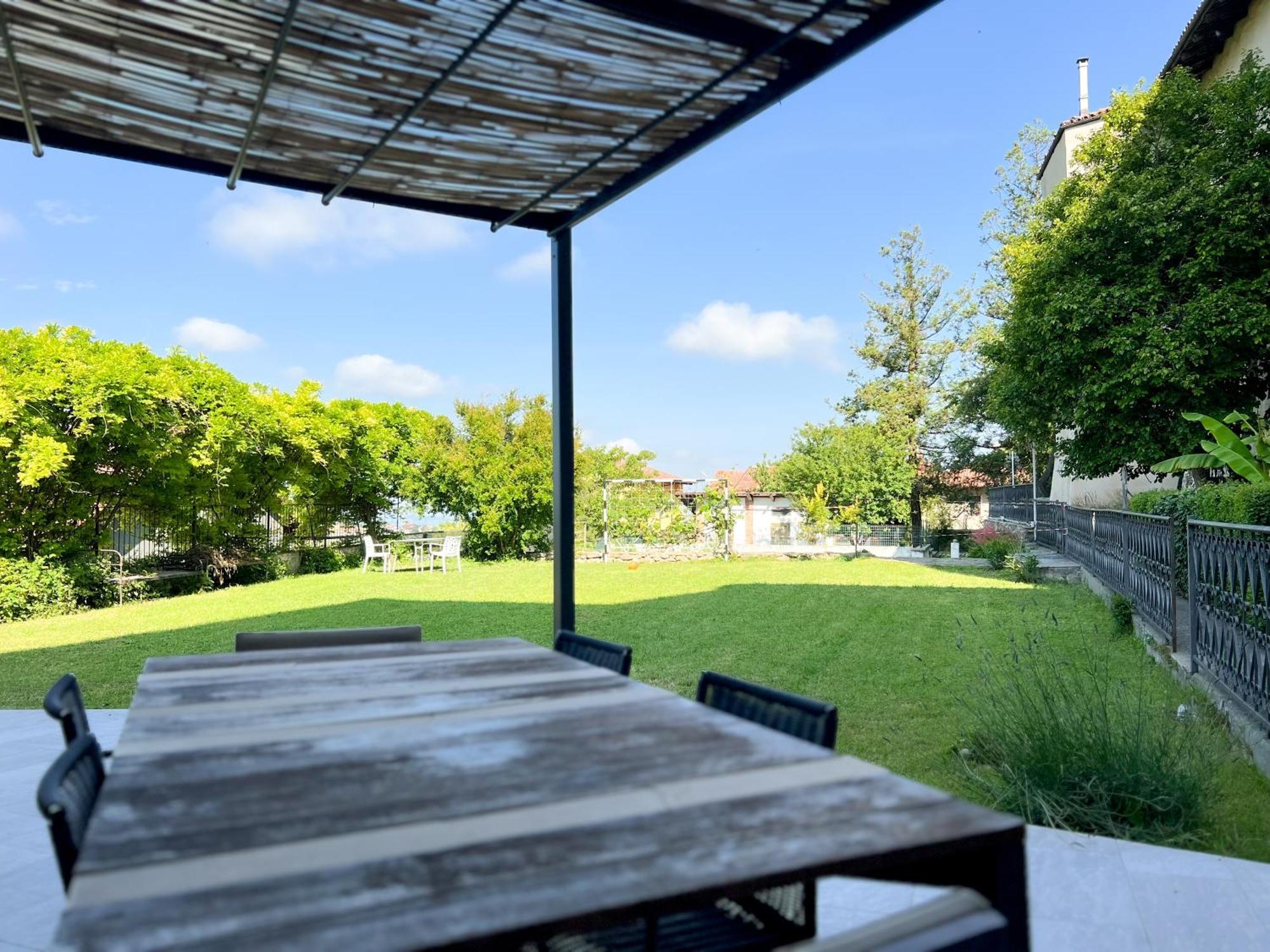Comecasa 2 Bedrooms With Garden Apartment Benevello Exteriér fotografie